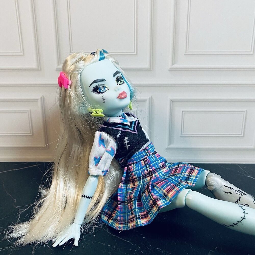 Mattel Monster High 2022 Frankie Stein Doll